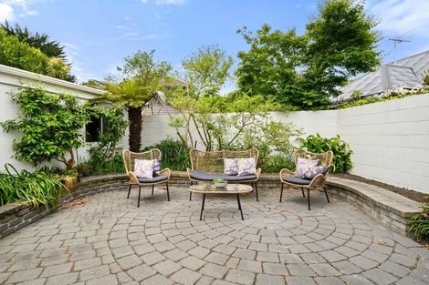 Photo of property in 2/7a Medbury Terrace, Fendalton, Christchurch, 8041