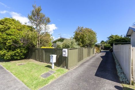Photo of property in 6-6a Nola Avenue, Raumati Beach, Paraparaumu, 5032