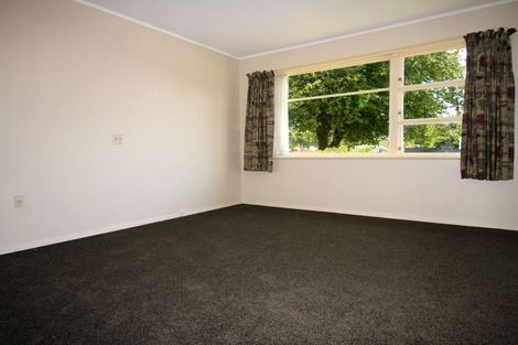 Photo of property in 4 Newcastle Street, Hokowhitu, Palmerston North, 4410