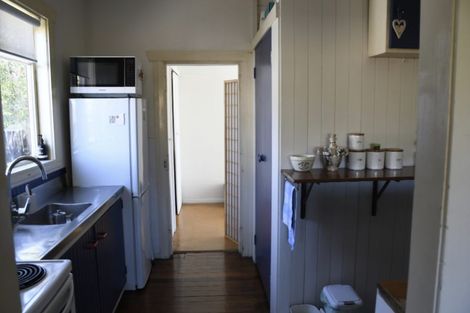 Photo of property in 16b Sulphur Beach Road, Northcote Point, Auckland, 0627