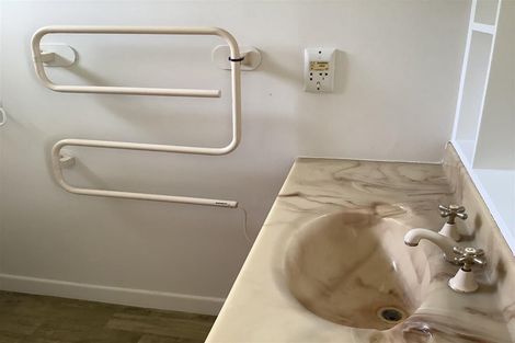 Photo of property in 3 Vienna Place, Birkenhead, Auckland, 0626