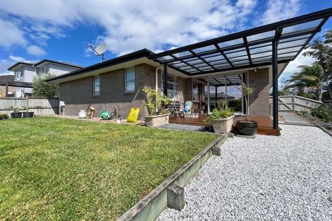 Photo of property in 13 Bankside Road, Silverdale, 0932