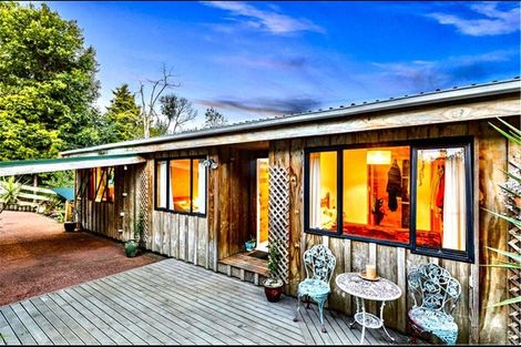 Photo of property in 55 Don Buck Road, Massey, Auckland, 0614