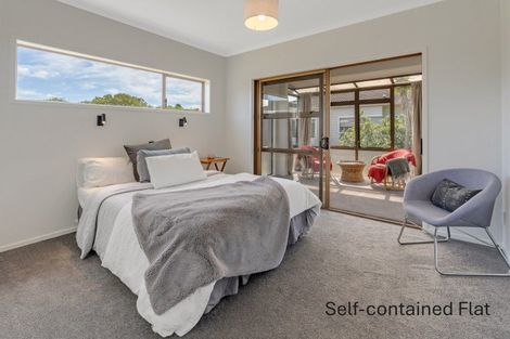 Photo of property in 10 Sea View Terrace, Cockle Bay, Auckland, 2014