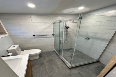 Photo of property in 3/176 Henderson Valley Road, Henderson, Auckland, 0612