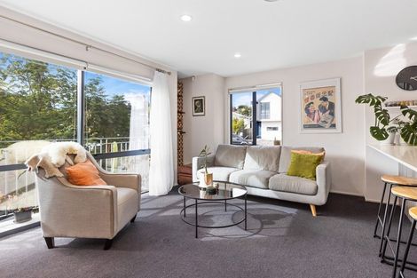 Photo of property in 5e Geddes Terrace, Avondale, Auckland, 1026