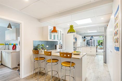 Photo of property in 46 The Circle, Manly, Whangaparaoa, 0930