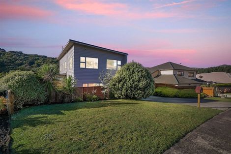 Photo of property in 51 Te Puia Drive, Aotea, Porirua, 5024