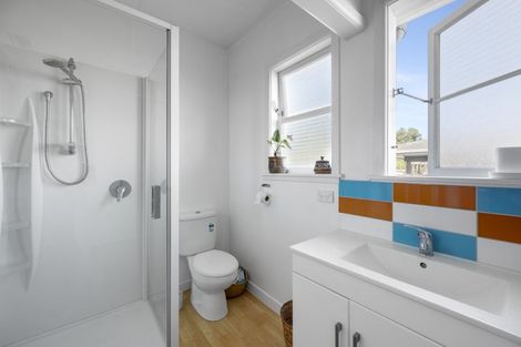 Photo of property in 900 Clive Street, Akina, Hastings, 4122