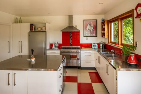 Photo of property in 325b Muritai Road, Eastbourne, Lower Hutt, 5013