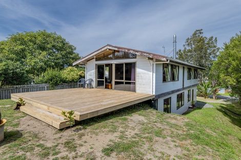 Photo of property in 10 Toroa Road, Otaihanga, Paraparaumu, 5036