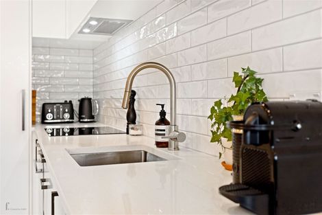 Photo of property in 5/28 Nevill Road, Hobsonville, Auckland, 0616