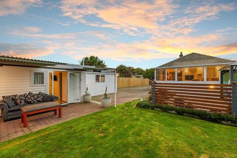 Photo of property in 75 Appleby Crescent, Burnside, Christchurch, 8053