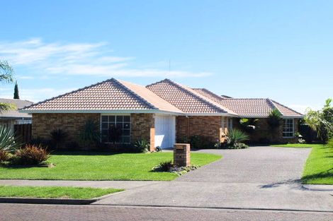 Photo of property in 1/9 Crescent Hills Court, Northpark, Auckland, 2013