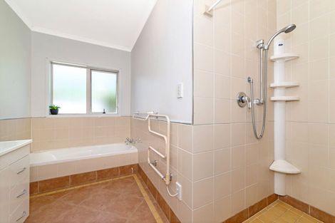 Photo of property in 68 Potae Avenue, Lytton West, Gisborne, 4010