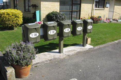 Photo of property in 1/30 Leighton Avenue, Waiwhetu, Lower Hutt, 5010