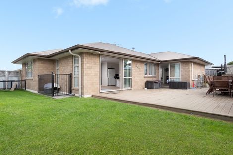 Photo of property in 15 Macloughlin Drive, Te Puke, 3119