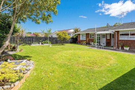 Photo of property in 36 Rimu Street, Levin, 5510