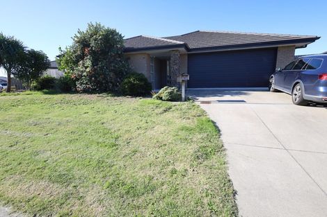 Photo of property in 16 Te Kio Crescent, Papamoa Beach, Papamoa, 3118