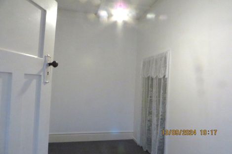 Photo of property in 24 Ireland Road, Mount Wellington, Auckland, 1060