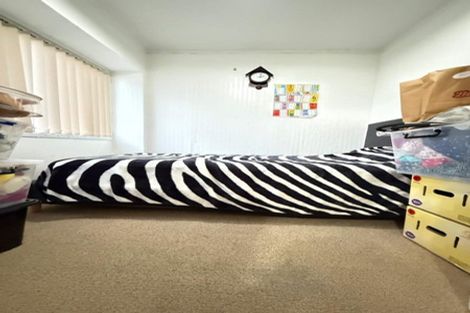 Photo of property in 1/15 Roseberry Avenue, Birkenhead, Auckland, 0626