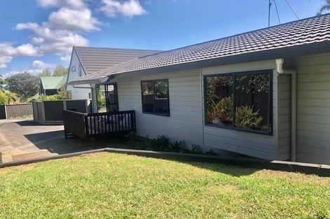 Photo of property in 39 Catalina Crescent, Forrest Hill, Auckland, 0620