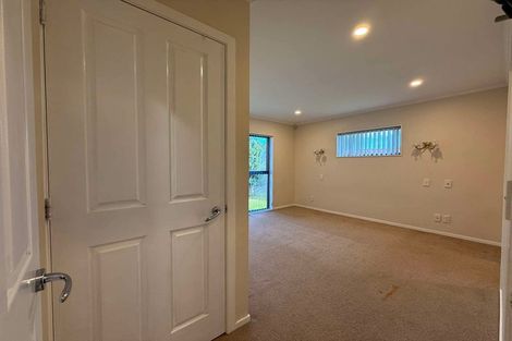 Photo of property in 10 Cabbage Tree Grove, Woodridge, Wellington, 6037