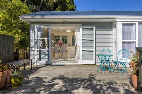 Photo of property in 804 West Coast Road, Oratia, Auckland, 0604