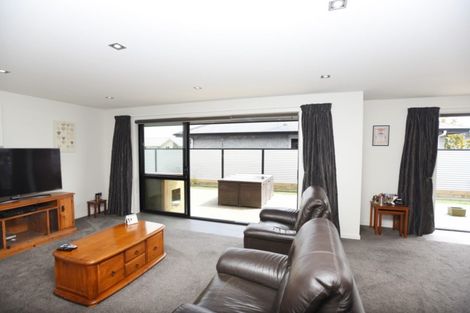 Photo of property in 36 Welsh Road, Winton, 9720