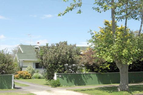 Photo of property in 23 Godwin Crescent, College Estate, Whanganui, 4500