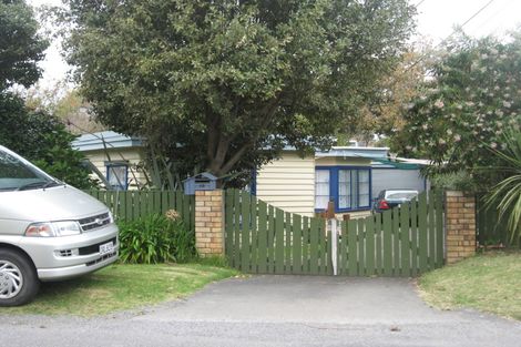 Photo of property in 18 Kowhai Grove, Raumati Beach, Paraparaumu, 5032