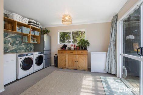 Photo of property in 53 Beach Road, Waihi Beach, 3611