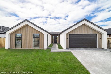 Photo of property in 10 Dalness Crescent, Halswell, Christchurch, 8025