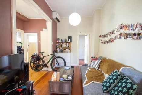 Photo of property in Carillion/the Knoll, 33 Thompson Street, Mount Cook, Wellington, 6011