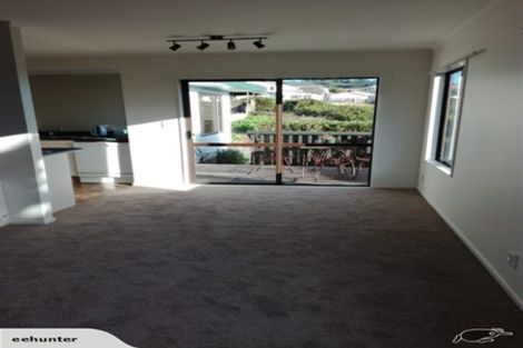 Photo of property in 6 Ashton Fitchett Drive, Brooklyn, Wellington, 6021