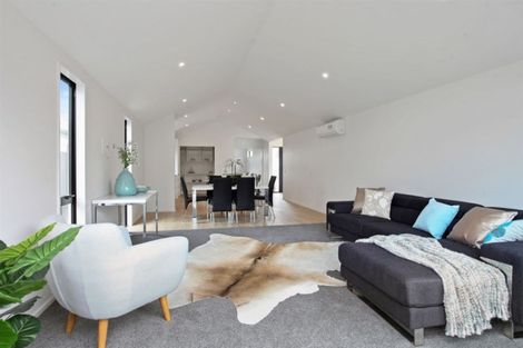 Photo of property in 94 Sarabande Avenue, Redwood, Christchurch, 8051