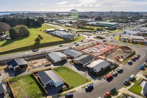 Photo of property in 44 Parau Drive, Bethlehem, Tauranga, 3110