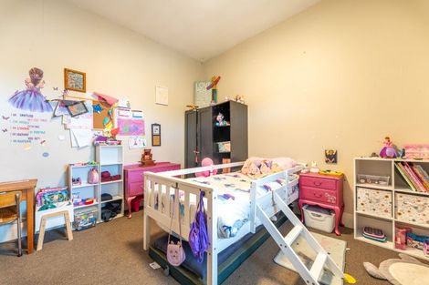 Photo of property in 92-98 High Street, Waimate, 7924