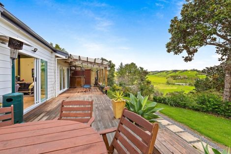 Photo of property in 169 Inland Road, Helensville, 0875