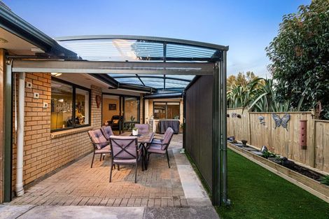 Photo of property in 72a Farquhar Road, Glendene, Auckland, 0602