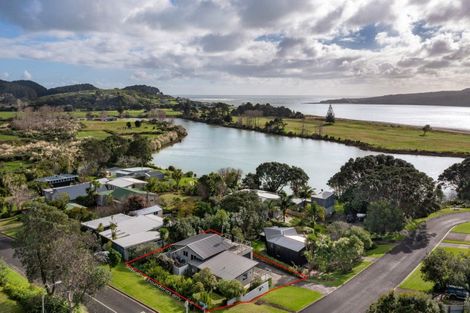 Photo of property in 6a Pokohui Avenue, Raglan, 3225