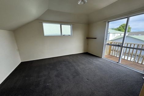Photo of property in 106 Waltham Road, Sydenham, Christchurch, 8023