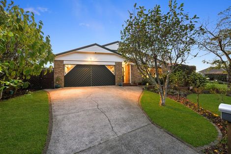 Photo of property in 16 Sunny Dale, Western Heights, Hamilton, 3200