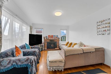 Photo of property in 48 Sutton Crescent, Papakura, 2110