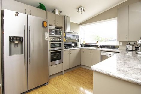 Photo of property in 2 Newcastle Street, Hokowhitu, Palmerston North, 4410