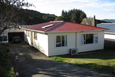 Photo of property in 22 Gardiner Grove, Wainuiomata, Lower Hutt, 5014