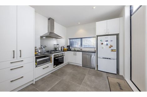 Photo of property in 11 Walsh Road, Papakura, 2110