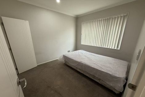Photo of property in 17 Kira Road, Flat Bush, Auckland, 2016