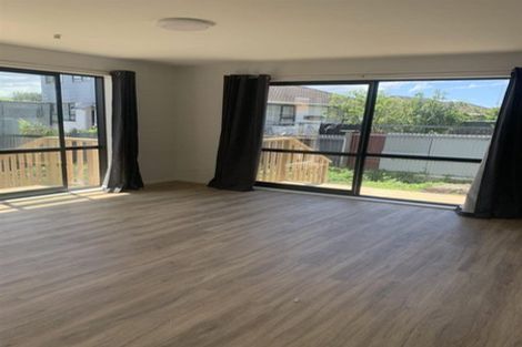 Photo of property in 395a Breezes Road, Aranui, Christchurch, 8061