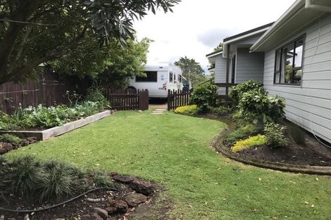 Photo of property in 12 Crampton Court, Orewa, 0931